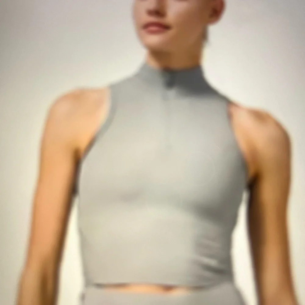 Lululemon Rib Zip-Front Cropped Run Tank Top - Picture 1 of 5